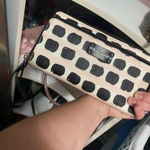 Kate Spade Wristlet Wallet